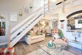 Host & Stay - The Cheeky Squirrel - 3