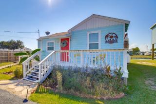 Canal-Front Home with Deck 6 Mi to Rockport Beach - 0