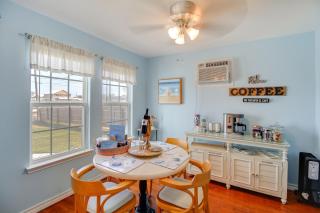 Canal-Front Home with Deck 6 Mi to Rockport Beach - 4