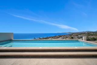 Oceanfront Infinity Pool Vera Neo Beach Club Gym - 4