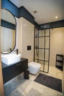 Cedar Stays Appartement 1 chambre salon, parking, climatisation, Wifi, balcon - 2