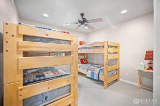 The Kool Kabin with Chill Deck, Fire Pit and BBQ Grill - 1