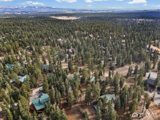 The Kool Kabin with Chill Deck, Fire Pit and BBQ Grill - 0