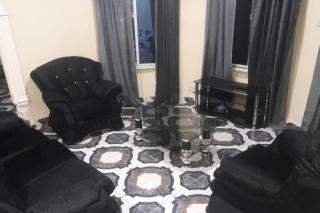 4 Bed House Sleeps 8 - Garden and Pets Welcome - 2