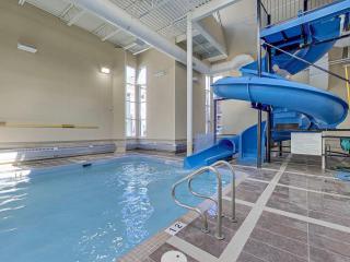 Mountain View Penthouse 3BR with Private Hot Tub - 7