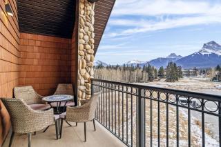 Mountain View Penthouse 3BR with Private Hot Tub - 6