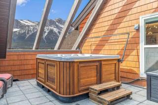 Mountain View Penthouse 3BR with Private Hot Tub - 8