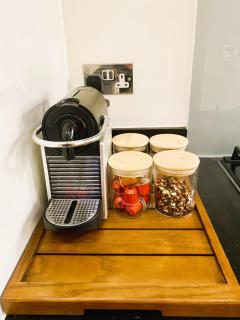 London Flat for Shopping and Christmas Lights - 2