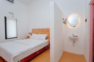 DE Homestay pusat kota Banyuwangi - 4