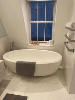 49 Garret Mansions - 9