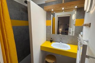 Village House In The Heart Of Saint Chaffrey - 1