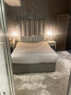 49 Garret Mansions - 5