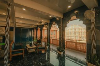 Jai Kutir Homestay - Hawa Mahal View - 8