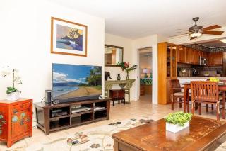 Kihei Akahi D402 · AKH D402 2BD Condo Across Beach Ocean View AC - 2