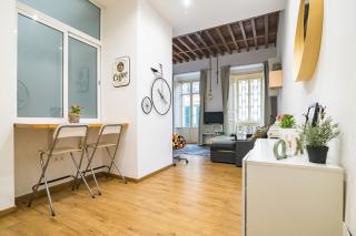 NOMADIA en LARIOS STREET - 5