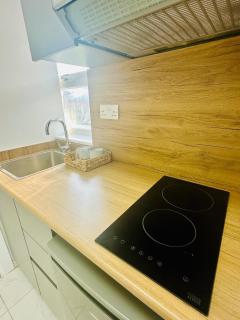 Avon Stone Apartments - 8