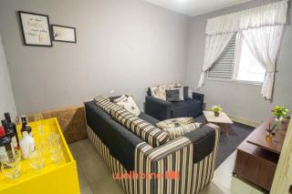 Apartamento na Praia Grande a Passos da Praia - 1