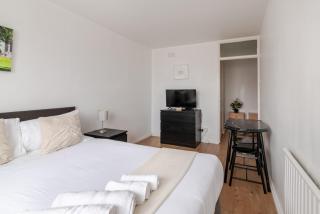 Regent's Park Apartment - 3