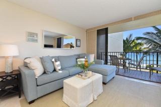 Kaanapali Shores 404 · KS 404 Remodeled OceanFront 2BedroomCondo - 2