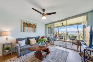 Menehune Shores 403 · MHS 403 Remodeled BeachFront 2BD Getaway - 2
