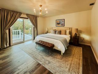 Yosemite Family Lodge I Sleeps 11 I Game Room - 5