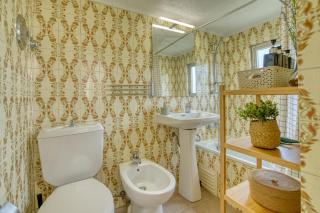 Terrace Charming Century Apartment - 3