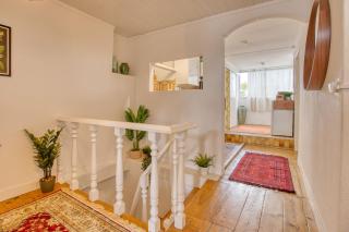 Terrace Charming Century Apartment - 4