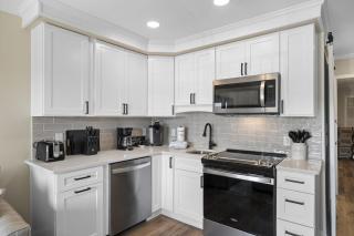 Coastal Comfort Escape - Beach & Tennis Resort & Beach Access - 1