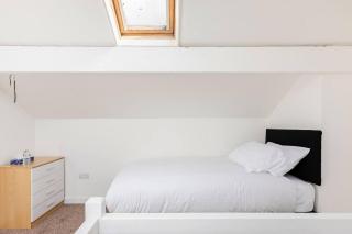 Burley Guest House - 7