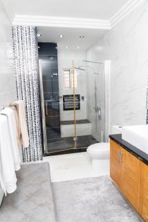 Beautiful family home LR - 4