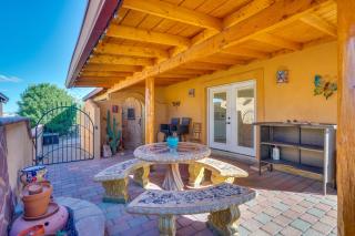 55-Plus Desert Oasis in Benson with Mountain Views - 0