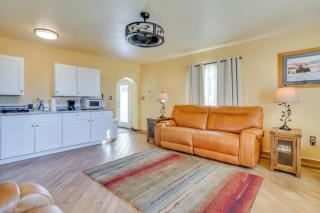 55-Plus Desert Oasis in Benson with Mountain Views - 6