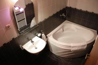 Хотел Кипарис, Враца - 1