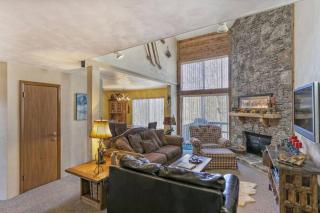 Spectacular 2 Level Swiss Mntn Condo - 9