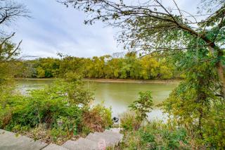 The Fishtales Riverhouse Iroquois River Stay! - 9