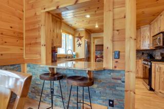 Spacious Canandaigua Group Getaway House and Barn! - 3