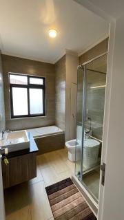 Eric Wilkins villas - 8