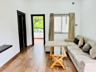 Dual Mount Resort - 1