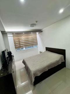 HK One - BGC Seibu - 2