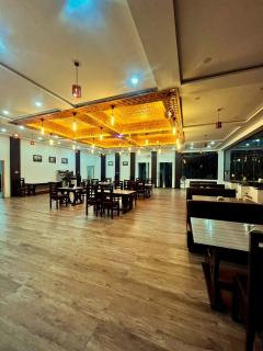 Dual Mount Resort - 5