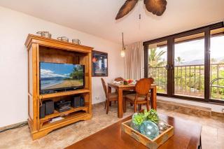 Kaleialoha 403 · Remodeled 1BD w Mountain Views Pool AC - 1