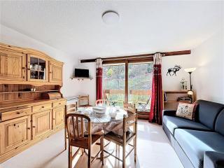 Studio lumineux skis aux pieds, 5 pers, 1er étage - FR-1-267-213 - 1