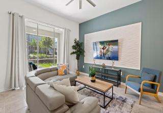 Lovely apartments 18 Minutes away from Disney! - 6