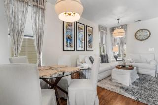 Pelican Cove Cottage located Downtown Ocean Springs - 3