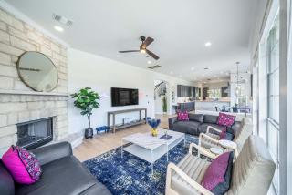 6BR Austin Retreat w Pool Hot Tub & Game Room - 2