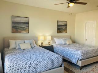 Legacy Villa 203 - 2 bedroom 2 bath with garage in a beachside neighborhood - De Buys - 1