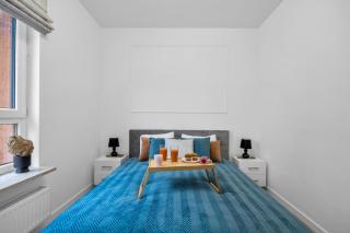 61m2 Włochy Apt - Parking, Gym, Balcony, Workspace - by Rentujemy - 2