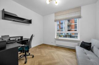 61m2 Włochy Apt - Parking, Gym, Balcony, Workspace - by Rentujemy - 6