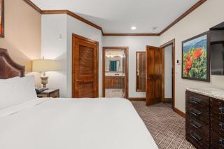 The Ritz-Carlton Club, Ski-in & Ski-out Resort in Aspen Highlands, 3 Bedroom Residence Float 5 - 2