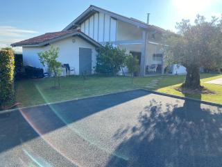 villa avec piscine entre mer et montagne - 7